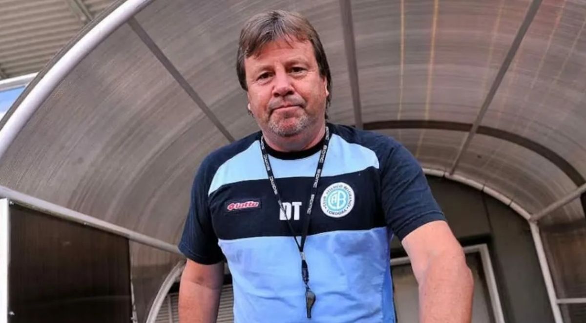 El DT Ricardo Zielinski tendrá una importante baja en Belgrano para la final.