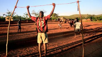 Mendocino y entrenador de fútbol en una cárcel de Mauritania: Trato de ser alguien que los guíe Mendocino y entrenador de fútbol en una cárcel de Mauritania: Trato de ser alguien que los guíe
