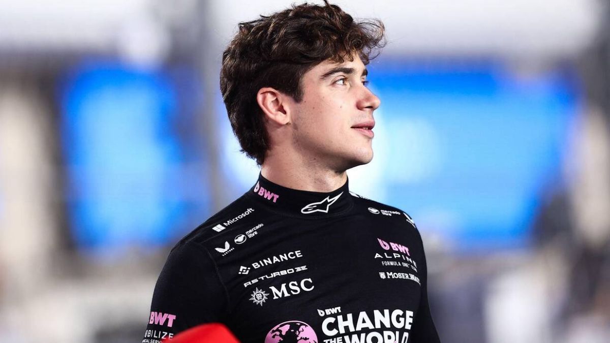 Cuál es el conocido auto que manejará Colapinto en la exhibición que realizará en Buenos Aires