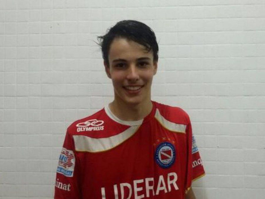 Federico Redondo juega de volante central en Argentinos Juniors.