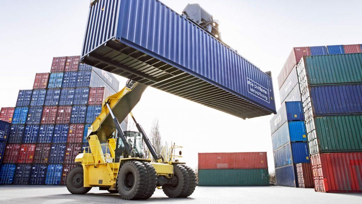 La salida de divisas se agrava porque el flujo comercial regular del país no es suficiente, dijo Miguel Ángel Pesce. La salida de divisas se agrava porque el flujo comercial regular del país no es suficiente, dijo Miguel Ángel Pesce.