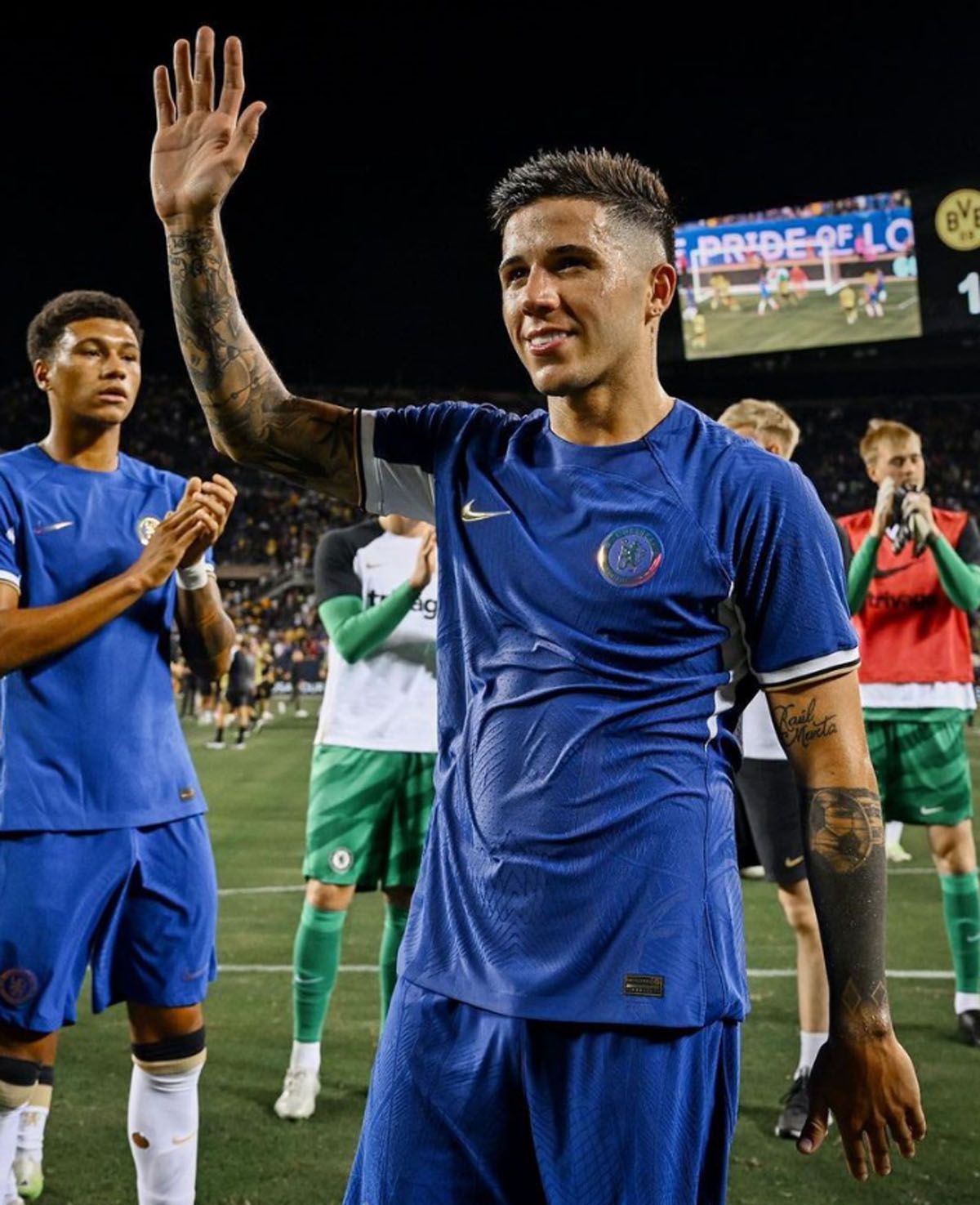 Chelsea y Enzo Fernández no llevaron sponsor en su nueva camiseta durante la pretemporada Chelsea y Enzo Fernández no llevaron sponsor en su nueva camiseta durante la pretemporada