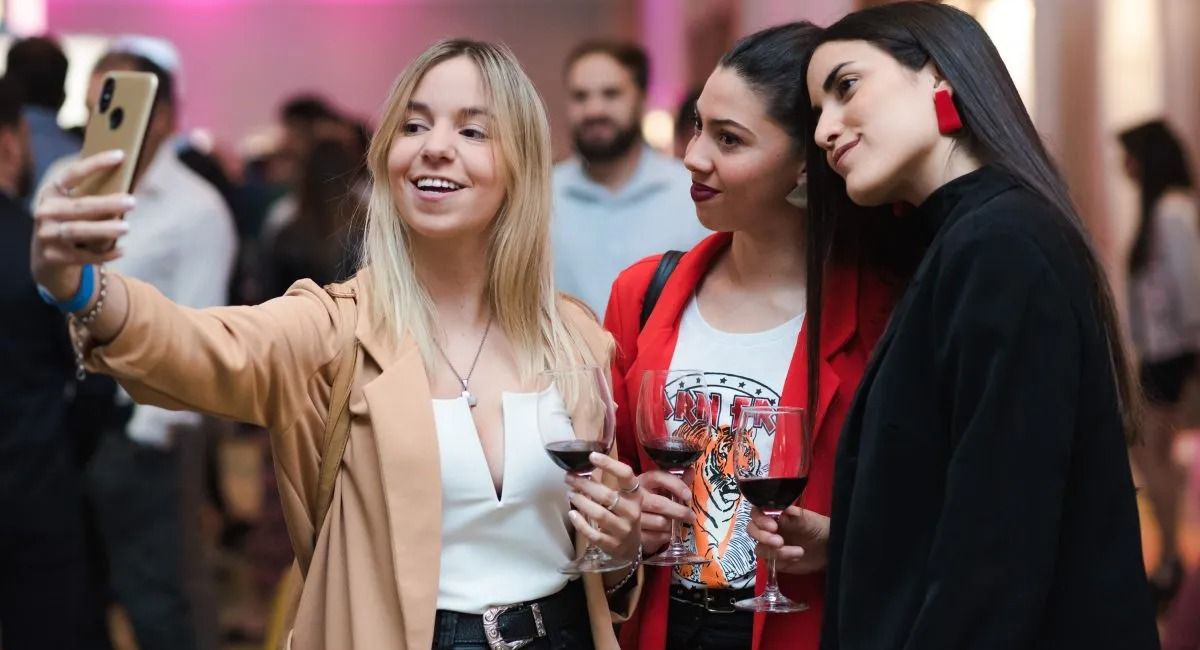 El comunicado llama a reforzar rubros como el turismo receptivo. El comunicado llama a reforzar rubros como el turismo receptivo.