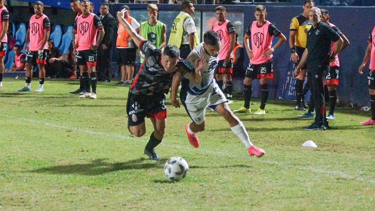 La Lepra fue de mayor a menor y volvió a perder (UNO/Nicolás Ríos) La Lepra fue de mayor a menor y volvió a perder (UNO/Nicolás Ríos)