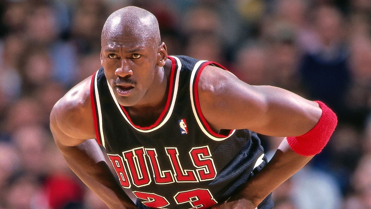 Michael Jordan ahora practica un curioso deporte.