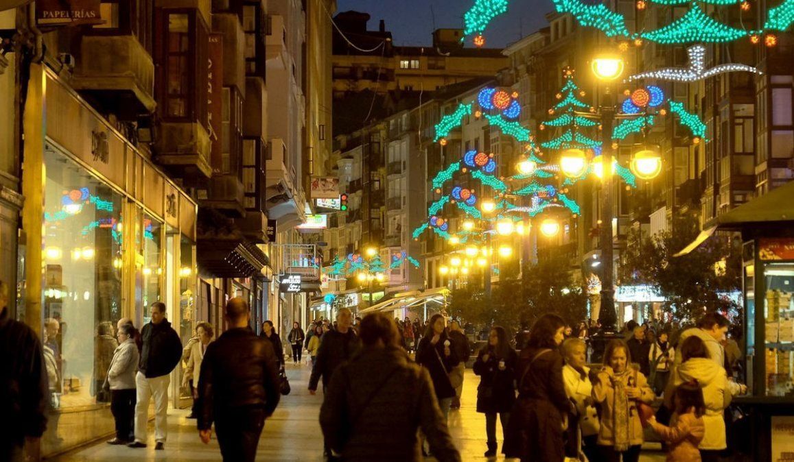 Navidad y Año Nuevo: 6 personas y toque de queda en España