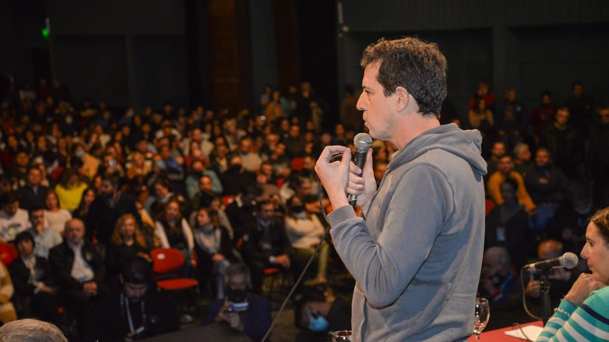 La militancia se mantuvo atenta a lo largo de la mañana. Pasado el mediodía, el auditorio seguía lleno.