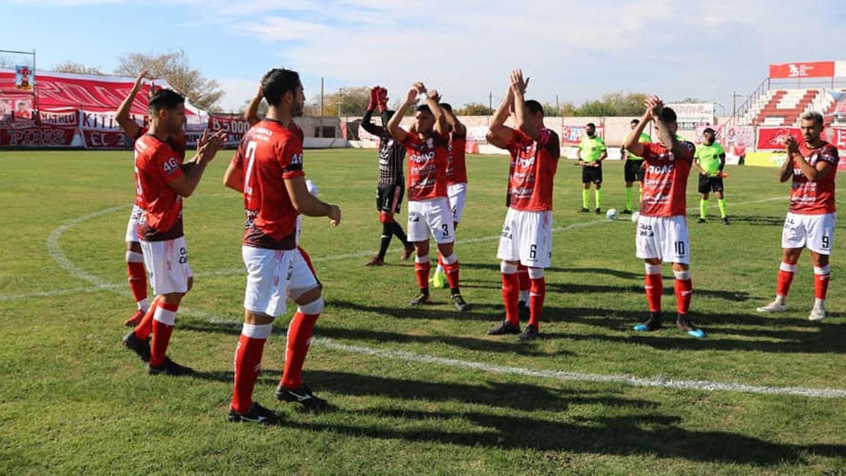 Huracán, que busca DT, ya sabe cuándo jugará con Peñarol