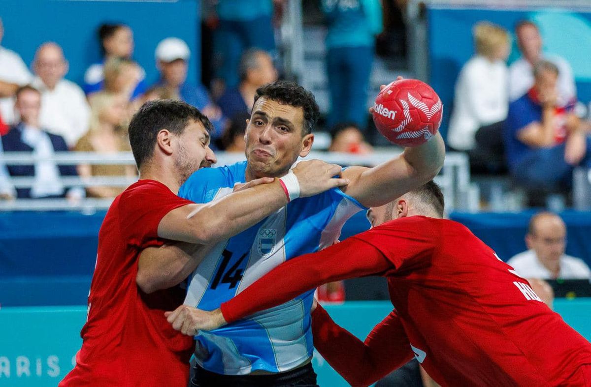 Andrés Moyano, el mendocino jugando para los Gladiadores en los Juegos Olímpicos de París 2024.