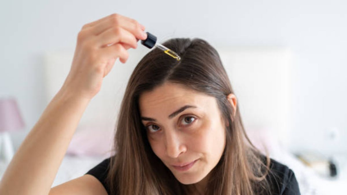 Olvídate de las canas y fortalece el cabello con este ingrediente natural.