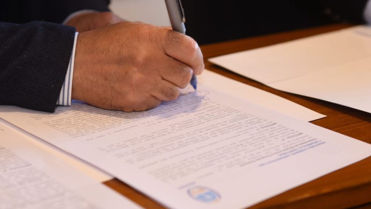 Alfredo Cornejo firmó un convenio con el intendente de San Rafael por tres obras.