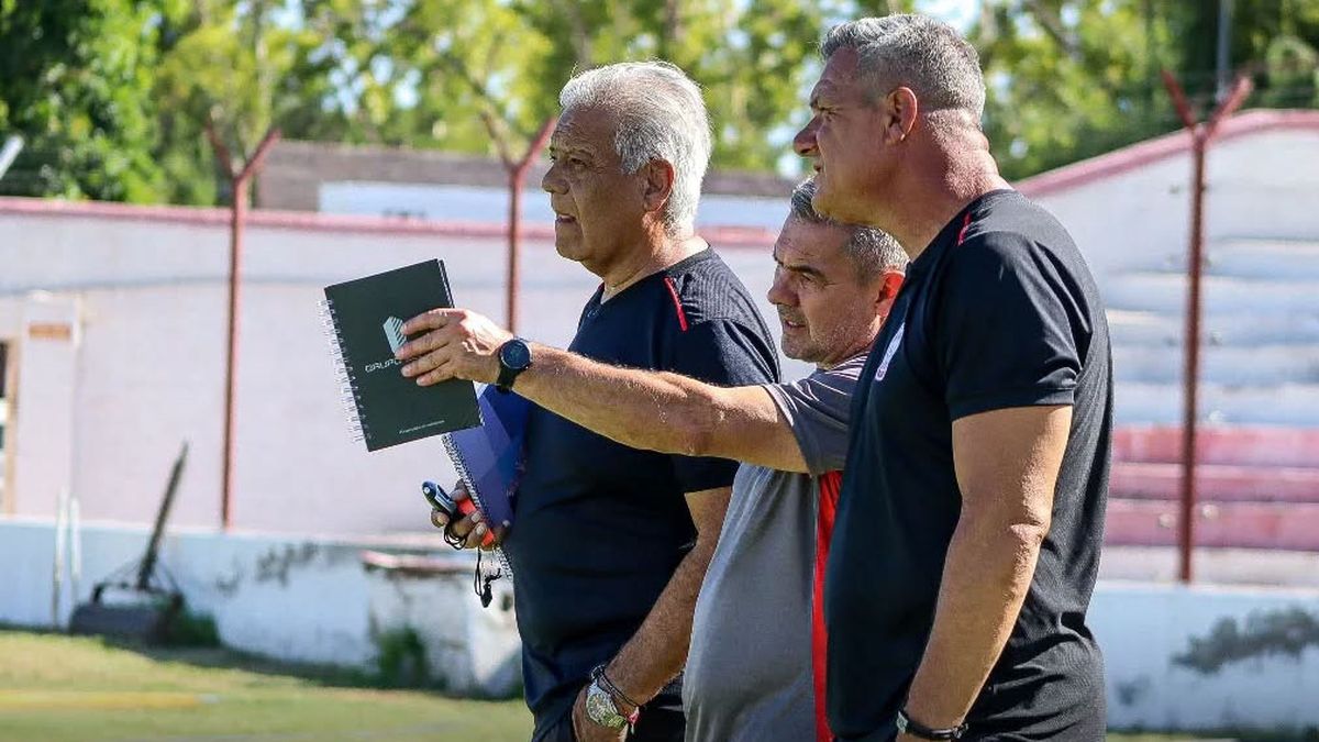 El toti Arias junto a Aldo Bolado y Alejandro De La Riba.