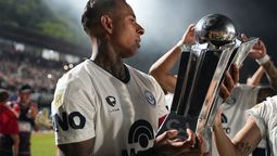 El Mono Navarro Montoya pidió por el regreso de Sebastián Villa a Boca. El Mono Navarro Montoya pidió por el regreso de Sebastián Villa a Boca.