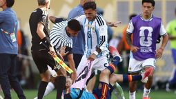 la fifa sanciono a la argentina: suspensiones, multas y aforo reducido