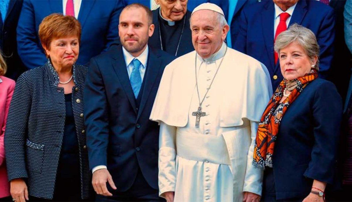 Martín Guzmán será recibido en el Vaticano por el Papa Francisco, en medio de su gira por Europa para buscar apoyo político para un acuerdo con el FMI. En febrero de 2020 compartieron un seminario.&nbsp;