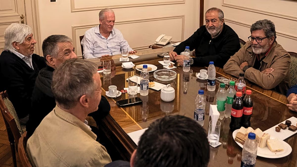 La mesa chica de la CGT se reunió y decidió acompañar la marcha de este miércoles. La mesa chica de la CGT se reunió y decidió acompañar la marcha de este miércoles.