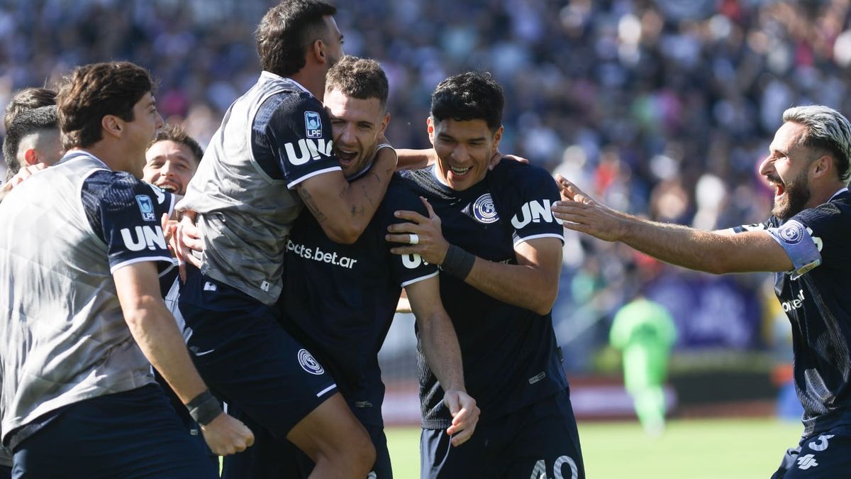 Independiente Rivadavia visitará a Aldosivi en Mar del Plata.