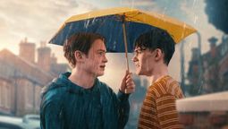 Kit Connor y Joe Locke en la miniserie Heartstopper de Netflix