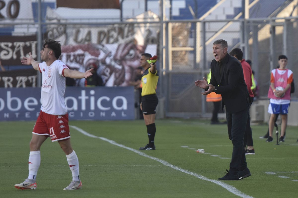 Martín Palermo llevó a Platense a estar entre los cuatro mejores de la Copa de la Liga Martín Palermo llevó a Platense a estar entre los cuatro mejores de la Copa de la Liga