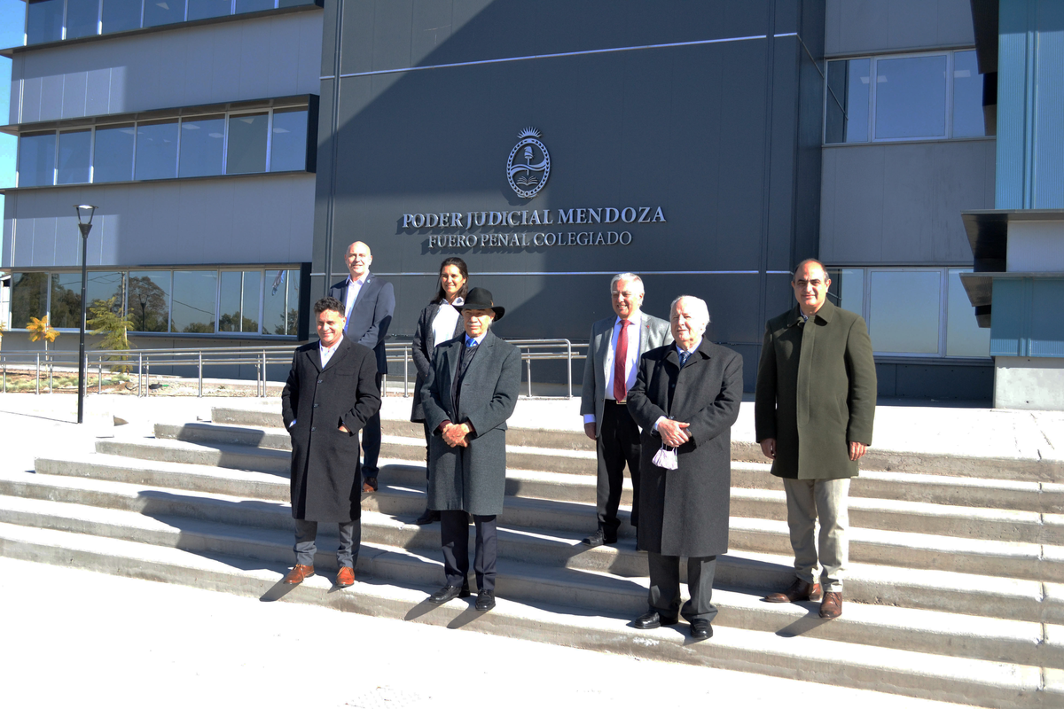 Los jueces de la Suprema Corte de Justicia por la reforma.