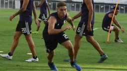 Montiel sigue trabajando diferenciado y es duda para la primera final