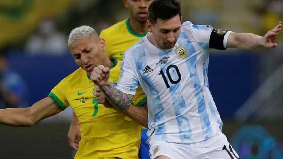 Richarlison y Lionel Messi, destacados en las selecciones de Brasil y Argentina, podrían terminar jugando juntos en el PSG.