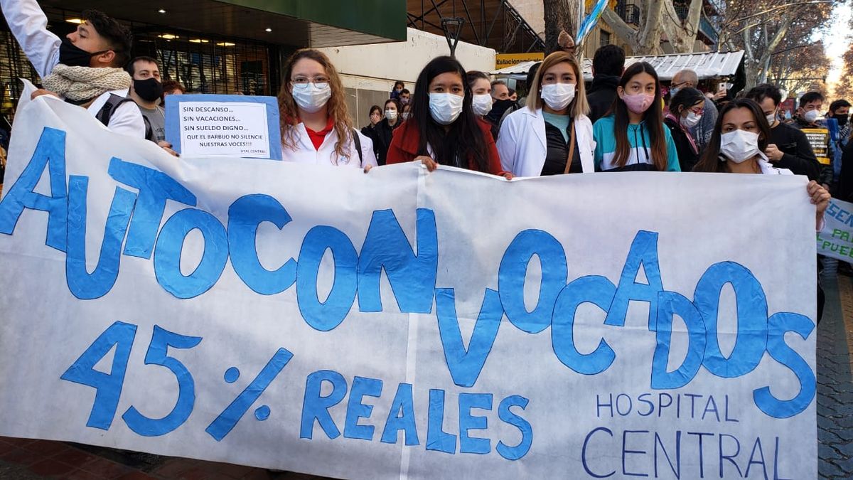 En 2021, el Día de la Sanidad se da en un año marcado por la pandemia, la vacunación por Covid y los reclamos por mejoras salariales