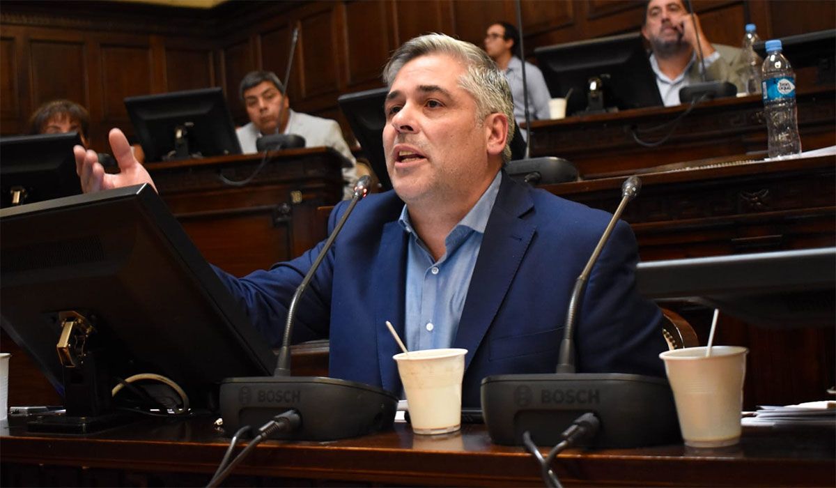 El diputado justicialista Germán Gómez (del sector de Emir y Omar Félix) es casi un número puesto en la presidencia de la Bicameral.&nbsp;