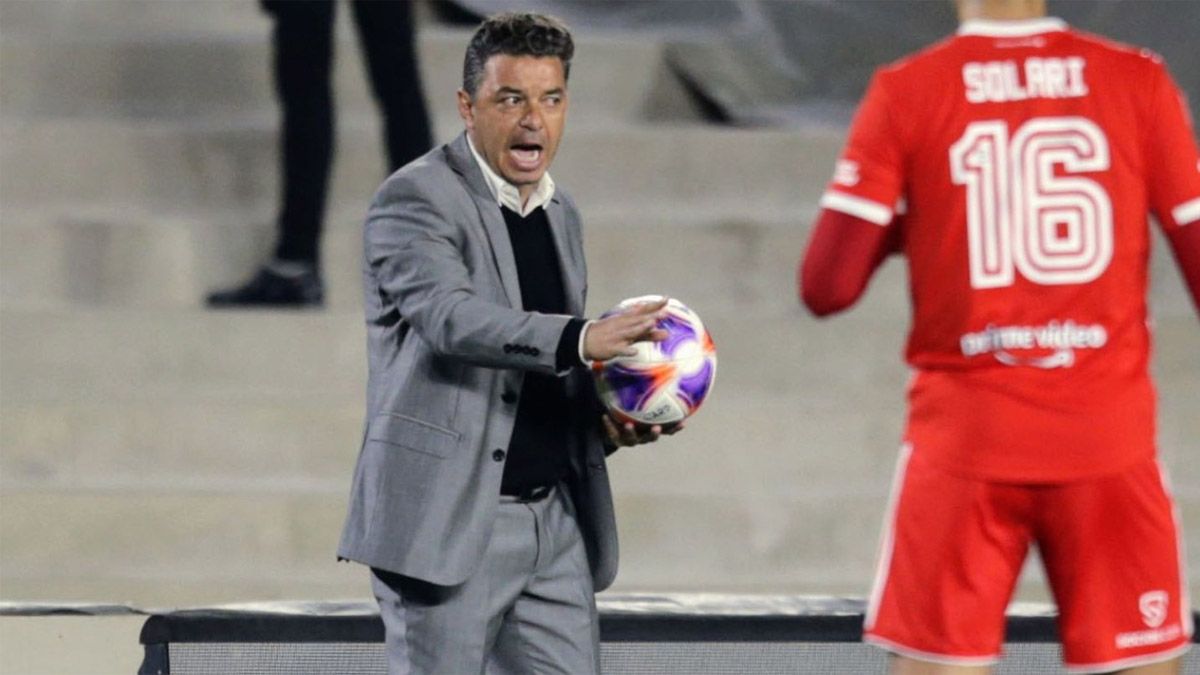 Marcelo Gallardo está "lejos de cortar cabezas" en River.
