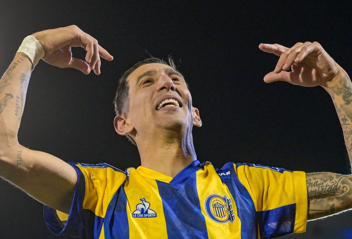 Ángel Di María y el cielo de fondo. Una imagen para siempre.