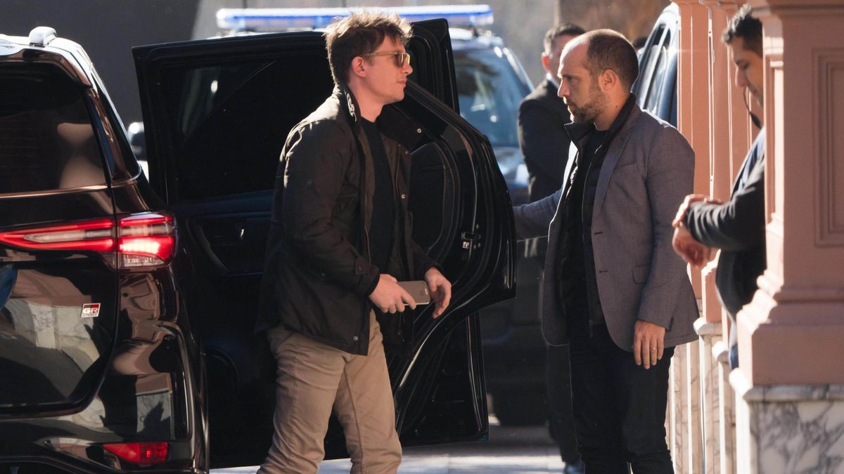 Santiago Caputo, una figura pol&eacute;mica en el gobierno de Milei y muy apreciada por el Presidente.