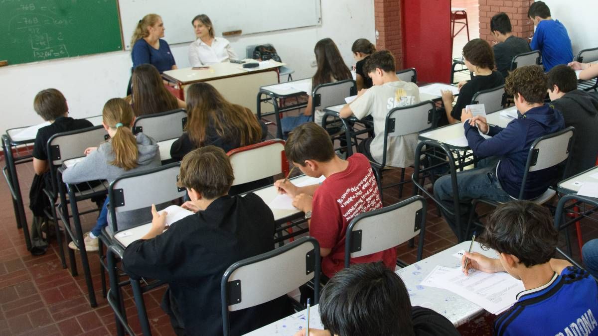 Se realizó el primer examen con unos 2.000 alumnos interesados en ingresar al secundarios de la UNCuyo.