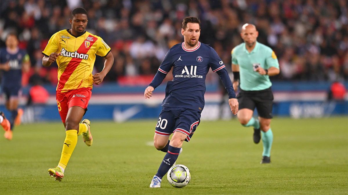 Lionel Messi marcó el gol decisivo para que PSG sea campeón de la Ligue 1.
