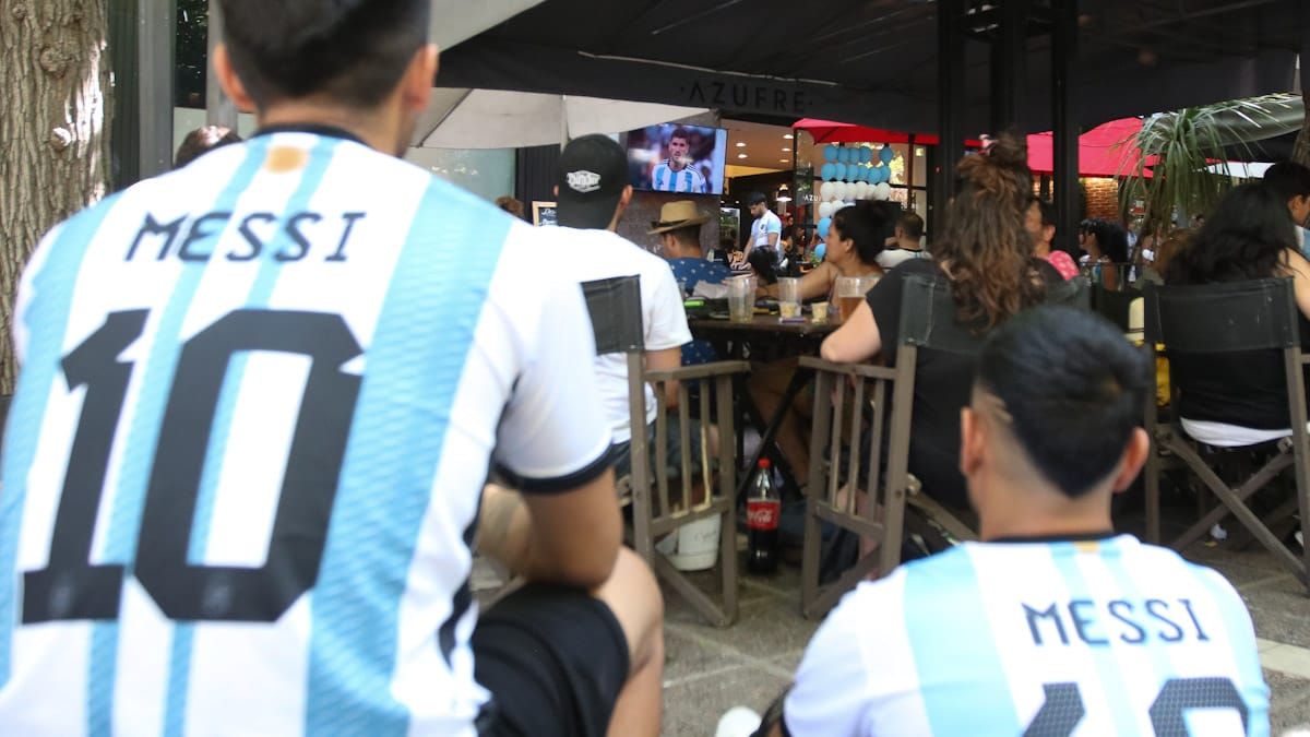 Miles de argentinos apostaron a particulares cábalas para apoyar a la Selección argentina