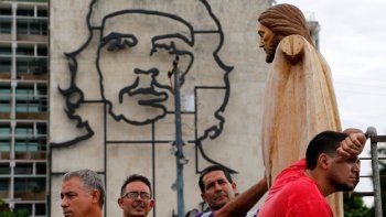Los cubanos confían en un cambio tras la visita papal de Francisco