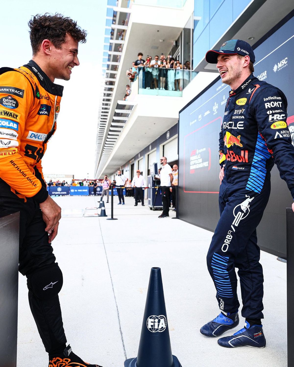 Lando Norris y Max Verstappen tras la clasificación del GP de Países Bajos de Fórmula 1. Lando Norris y Max Verstappen tras la clasificación del GP de Países Bajos de Fórmula 1.