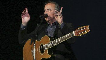 Joan Manuel Serrat reflexionó en un concierto, tras un grito del público