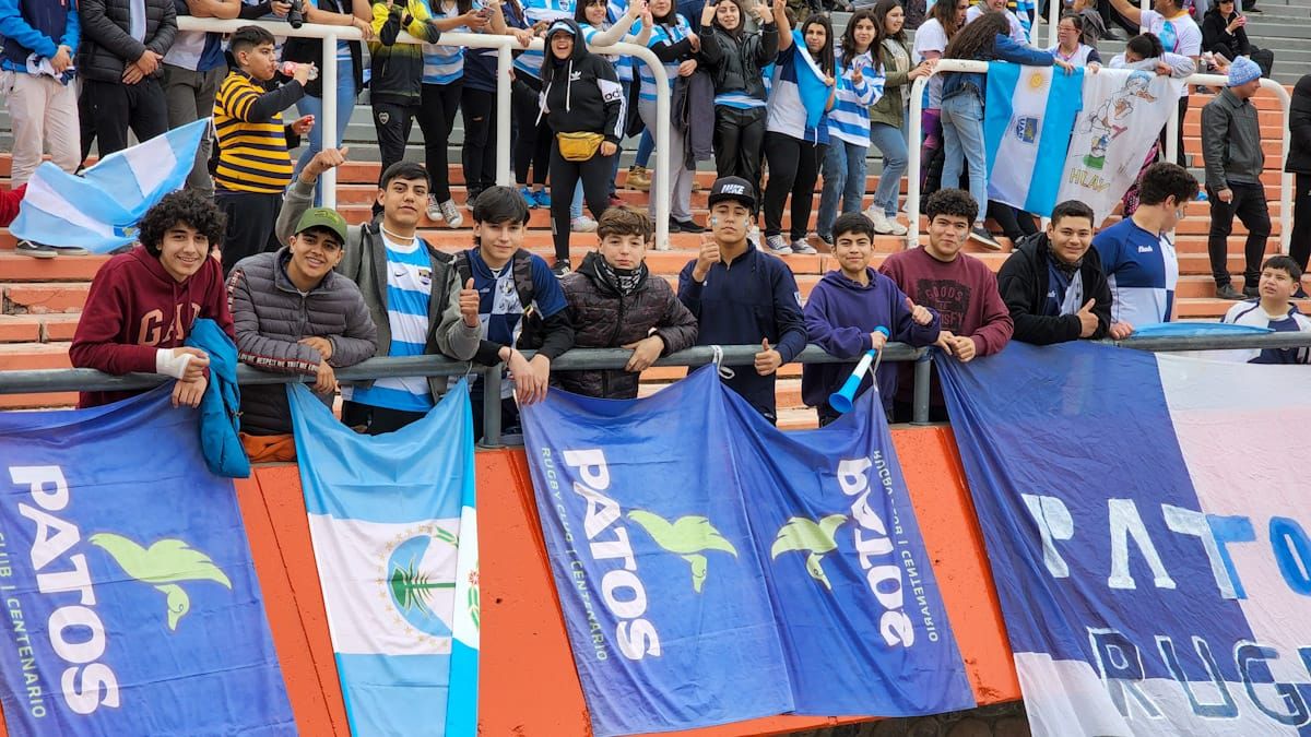 Chicos de distintos puntos del país llegaron a Mendoza para ver el Rugby Championship