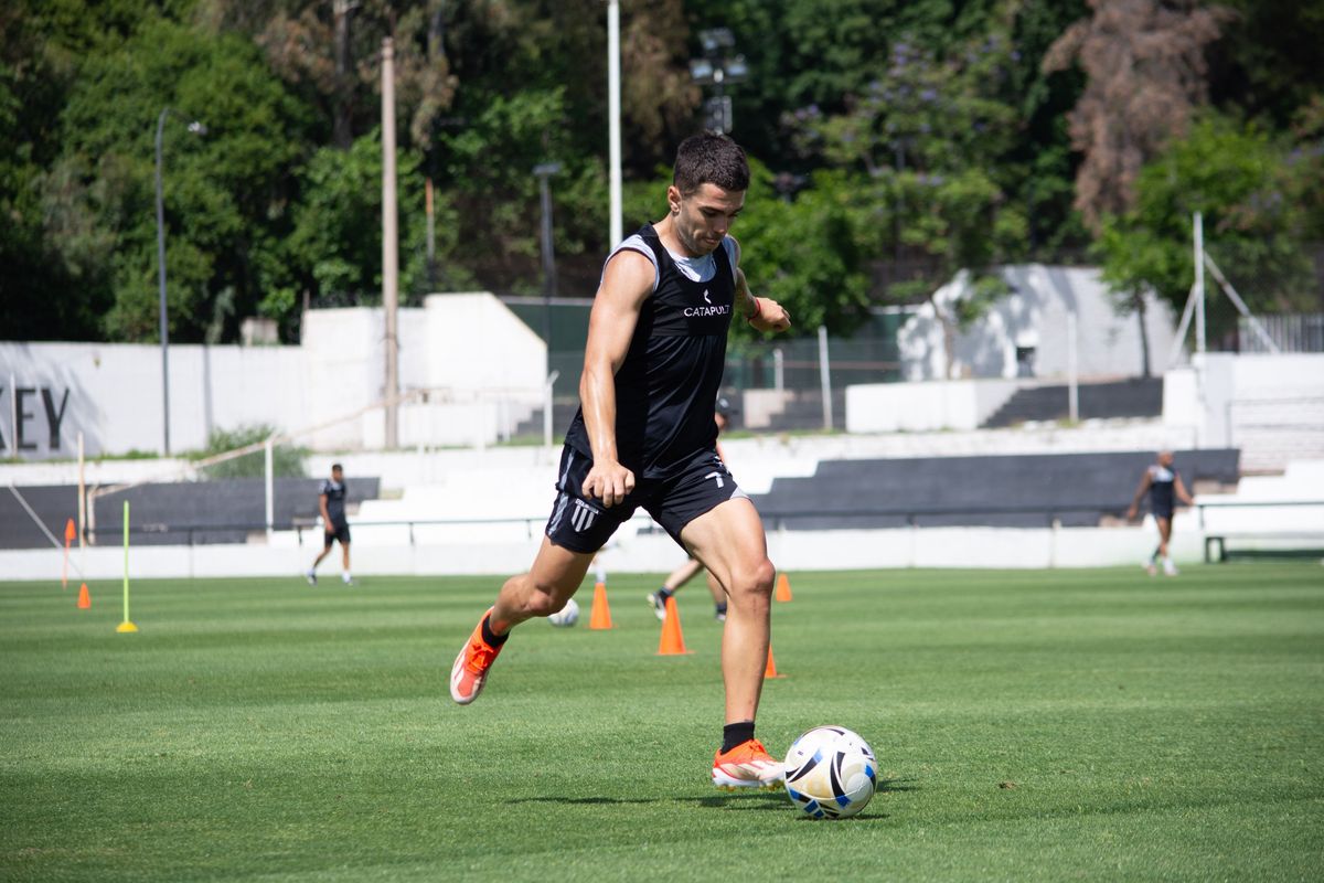 Nicol&aacute;s Romano habl&oacute; de lo que ser&aacute; el 2026 con el debut en la Liga Profesional.