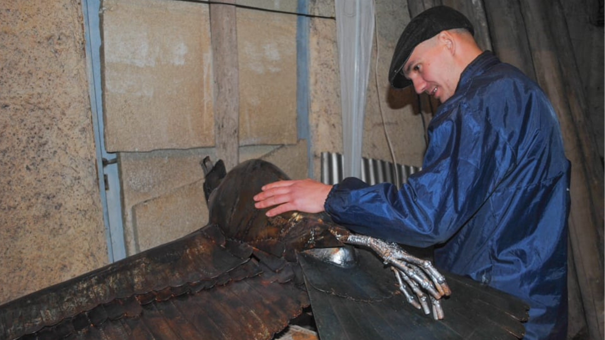 Orlando Leytes es arquitecto, pero se especializó en esculturas de gran tamaño y en restauraciones