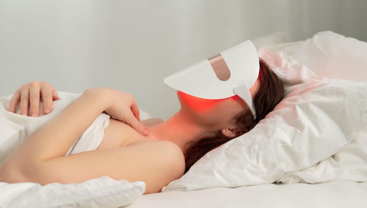 Cuáles son los beneficios de usar máscaras LED en la piel, según los dermatólogos