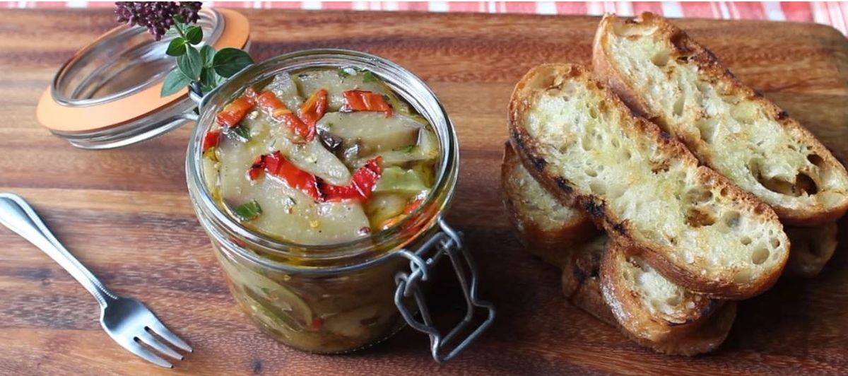 Ricas y económicas. Berenjenas al escabeche, ideales para la mesa navideña y de Año Nuevo. Ricas y económicas. Berenjenas al escabeche, ideales para la mesa navideña y de Año Nuevo.
