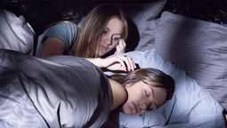 Las actrices Leighton Meester y Minka Kelly son las protagonistas principales de la película de Netflix.&nbsp;