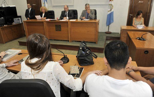 Lo sentenciaron a 16 años de cárcel por matar al padre tras ser víctima de maltratos