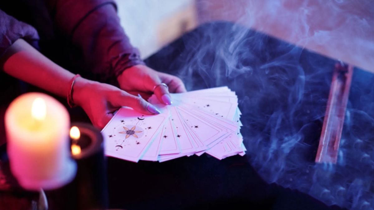 TAROT: descubre sus predicciones para hoy sábado 22 de marzo de 2025