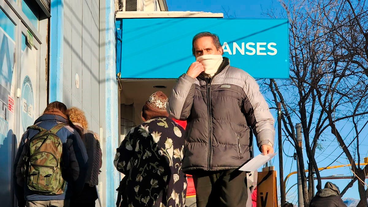 ANSES: los pensionados vuelven a sufrir en septiembre un drástico cambio en el calendario de pago