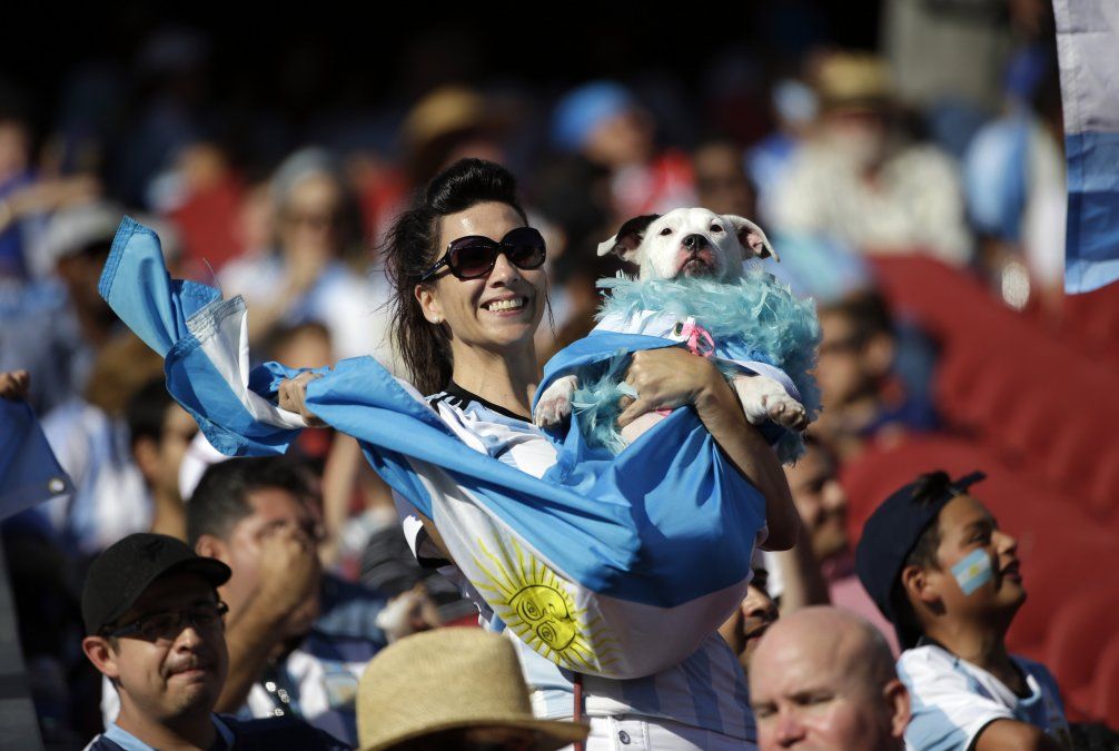 La pasión argentina pintó de celeste y blanco el Levis Stadium de Santa Clara