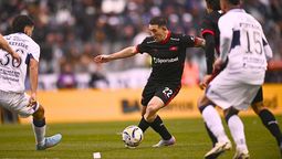 Independiente juega mal y no gana.