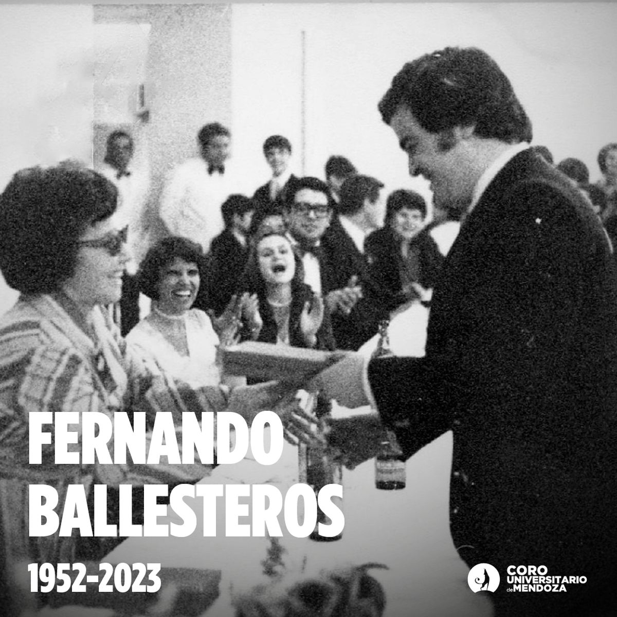 Fernando Ballesteros con el Coro Universitario de Mendoza,
