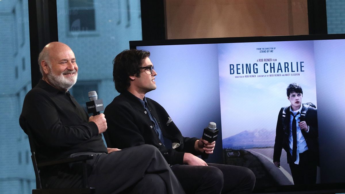Rob Reiner y su hijo Nick en la rueda de prensa de "Being Charlie".&nbsp;